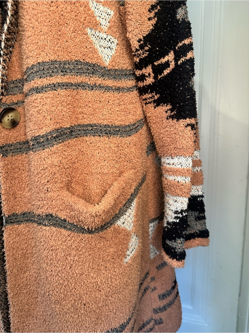 Davi & Dani Womens S Brown Aztec Print Cardigan Sweater - Picture 5 of 13